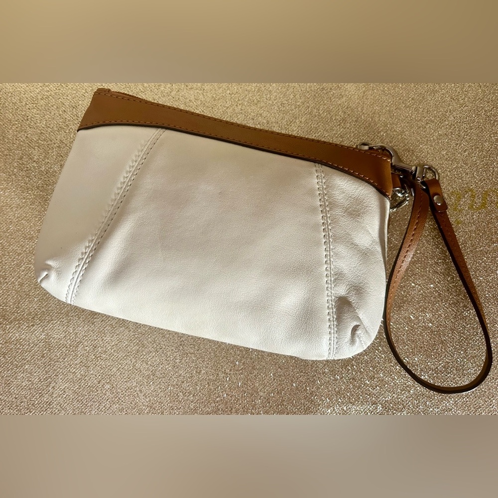 Coach Cream Leather Wristlet - Picture 3 of 6